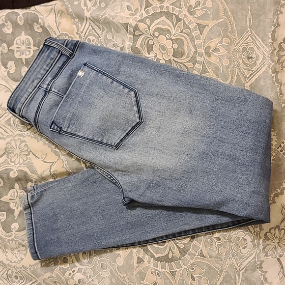 Bebe Heartbreaker Distressed Ankle Jeans - Picture 5 of 12